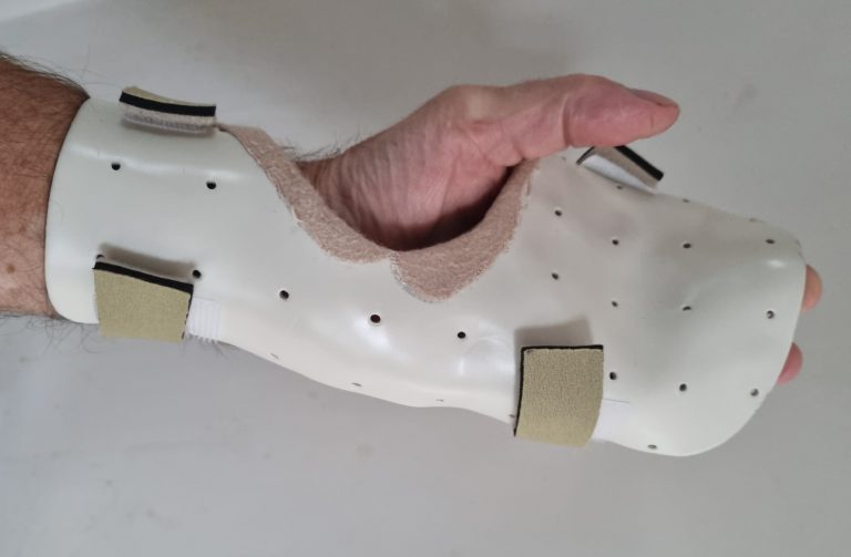 Read more about the article Sponges, Stiches and Splints